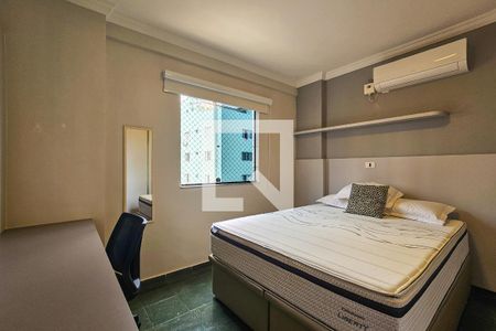 quarto 1 de apartamento para alugar com 1 quarto, 47m² em Jardim Las Palmas, Guarujá