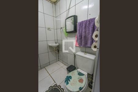 Banheiro  de casa à venda com 6 quartos, 1038m² em Pedreira, Diadema