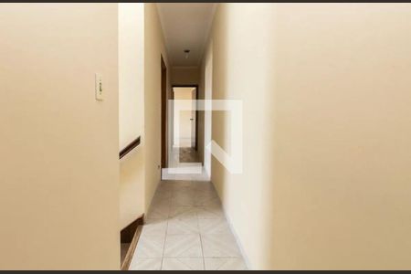 Corredor de casa à venda com 3 quartos, 257m² em Parque Sao Domingos, São Paulo