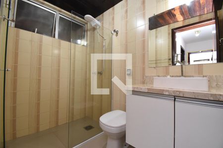 Banheiro de apartamento para alugar com 1 quarto, 58m² em Cabral, Curitiba