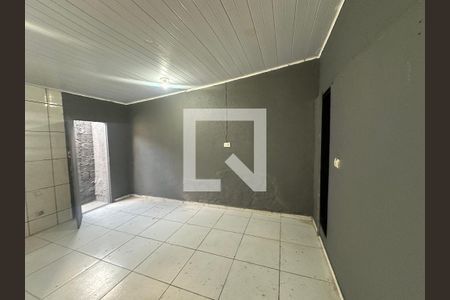 Sala/Quarto de casa para alugar com 1 quarto, 35m² em Vila Engenho Novo, Barueri