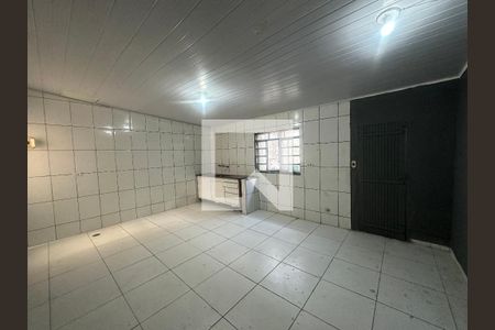 Sala/Quarto de casa para alugar com 1 quarto, 35m² em Vila Engenho Novo, Barueri