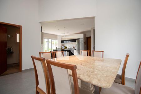 Sala de casa de condomínio para alugar com 3 quartos, 250m² em Quadra 12, Brasília