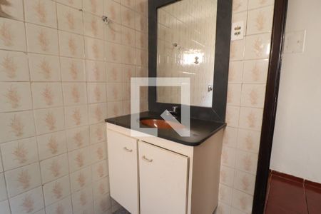 Banheiro Social de casa para alugar com 3 quartos, 177m² em Santa Mônica, Uberlândia