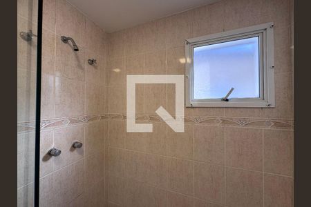 Suíte 1 - Banheiro de casa de condomínio à venda com 4 quartos, 282m² em Vargem Pequena, Rio de Janeiro