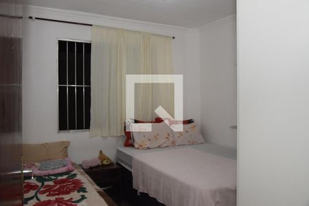 Quarto 1 de apartamento para alugar com 2 quartos, 47m² em Vila Isis Cristina, Embu das Artes