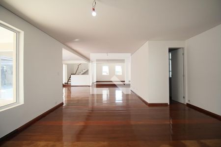 Sala de casa à venda com 5 quartos, 500m² em Vila Inah, São Paulo