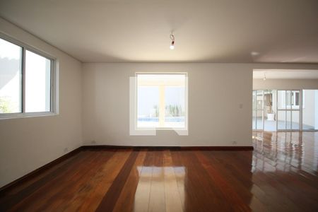 Sala de casa à venda com 5 quartos, 500m² em Vila Inah, São Paulo
