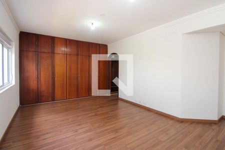 Suíte 1 de casa para alugar com 5 quartos, 500m² em Vila Inah, São Paulo