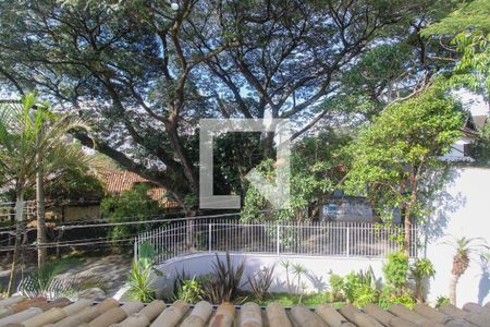 Vista Suíte 1 de casa para alugar com 5 quartos, 500m² em Vila Inah, São Paulo