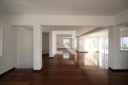 Sala de casa à venda com 5 quartos, 500m² em Vila Inah, São Paulo
