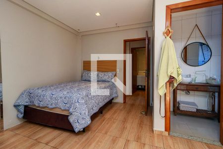 Suíte de casa para alugar com 2 quartos, 225m² em Jardim do Colegio, São Paulo