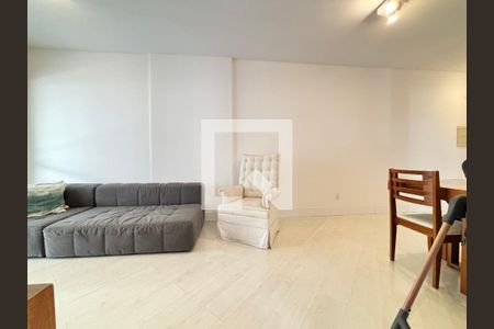 Sala de apartamento para alugar com 2 quartos, 67m² em Itaim Bibi, São Paulo