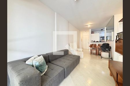 Sala de apartamento para alugar com 2 quartos, 67m² em Itaim Bibi, São Paulo