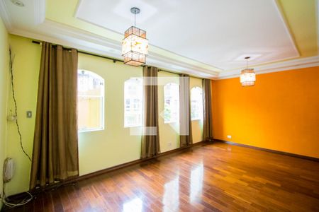 Sala de casa para alugar com 3 quartos, 254m² em Vila Valparaíso, Santo André