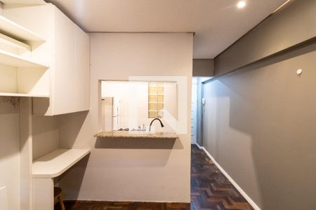 Sala/Quarto de kitnet/studio para alugar com 1 quarto, 23m² em Cidade Baixa, Porto Alegre