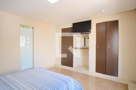 Suíte de casa para alugar com 4 quartos, 420m² em Vila Beatriz, São Paulo