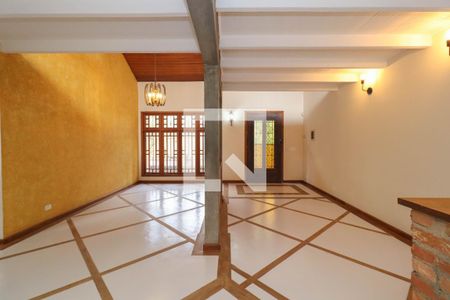 Sala de casa à venda com 4 quartos, 231m² em Pinheiros, São Paulo