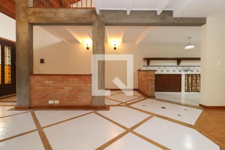 Sala de casa à venda com 4 quartos, 231m² em Pinheiros, São Paulo