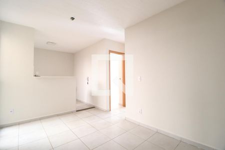 Sala de apartamento para alugar com 2 quartos, 40m² em Jardim Patricia, Uberlândia