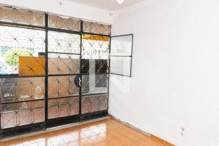 Sala de casa para alugar com 2 quartos, 105m² em Paciência, Rio de Janeiro