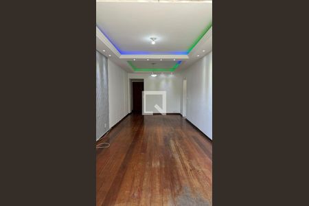 Quarto de apartamento para alugar com 3 quartos, 143m² em Taquara, Rio de Janeiro