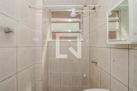 Banheiro de apartamento para alugar com 1 quarto, 34m² em Vila Ipiranga, Porto Alegre