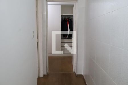 Corredor de casa à venda com 2 quartos, 80m² em Vila Graciosa, São Paulo