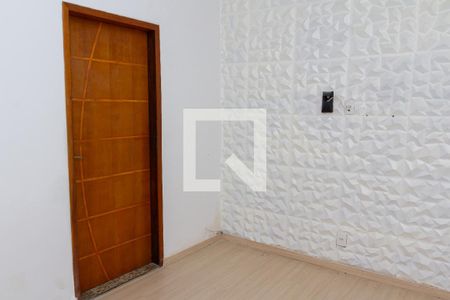 Sala de casa para alugar com 2 quartos, 100m² em Campo Grande, Rio de Janeiro