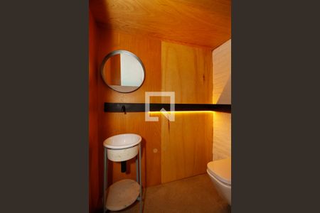 Lavabo de apartamento para alugar com 2 quartos, 100m² em Pinheiros, São Paulo