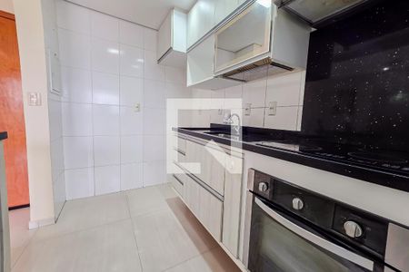 Varanda de apartamento à venda com 2 quartos, 52m² em Vila Príncipe de Gales, Santo André