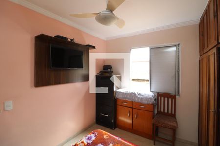 Quarto 2 de apartamento para alugar com 2 quartos, 40m² em Vila Ema, São Paulo