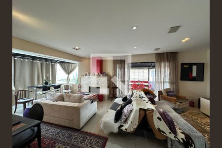 Sala de apartamento à venda com 4 quartos, 220m² em Alphaville, Barueri