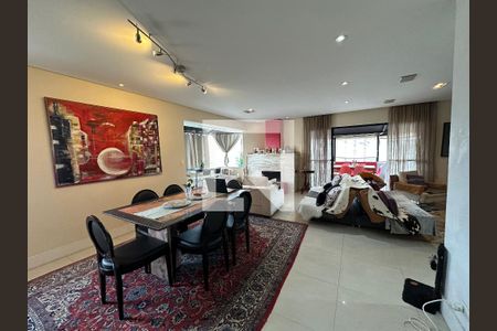 Sala de apartamento à venda com 4 quartos, 220m² em Alphaville, Barueri