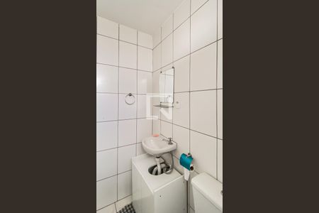 Banheiro  de kitnet/studio para alugar com 1 quarto, 25m² em Vila Ré, São Paulo