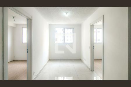 Sala de apartamento para alugar com 2 quartos, 34m² em Usina Piratininga, São Paulo