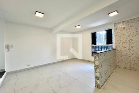 Sala de casa para alugar com 1 quarto, 45m² em Parque Jabaquara, São Paulo