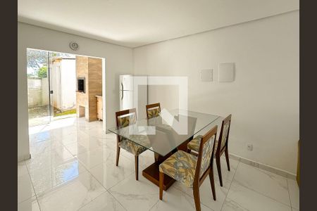 Sala de Jantar de casa para alugar com 2 quartos, 100m² em São João do Rio Vermelho, Florianópolis