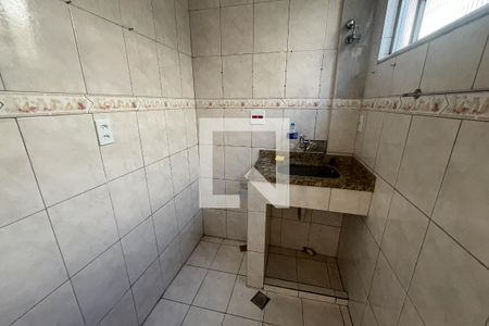 Cozinha de kitnet/studio à venda com 1 quarto, 18m² em Jardim Guanabara, Rio de Janeiro