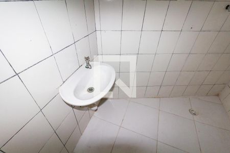 Banheiro de casa para alugar com 1 quarto, 40m² em Jardim Matarazzo, São Paulo