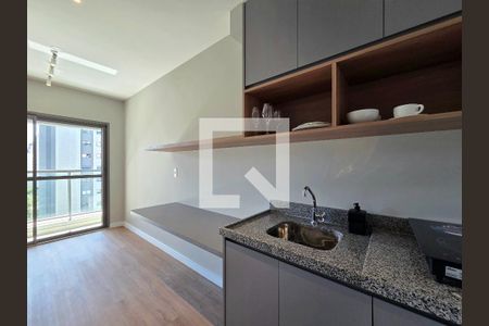 Sala/Cozinha de apartamento para alugar com 1 quarto, 32m² em Indianópolis, São Paulo