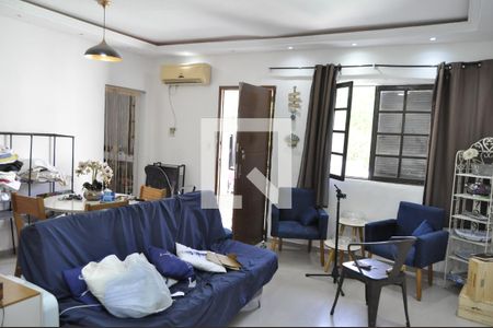 Casa à venda com 1 quarto, 150m² em Quintino Bocaiúva, Rio de Janeiro