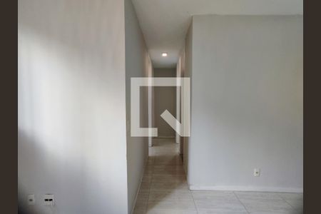 Sala de apartamento para alugar com 3 quartos, 57m² em Vargem Pequena, Rio de Janeiro