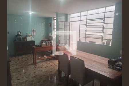 Casa à venda com 3 quartos, 228m² em Anhangabaú, Jundiaí