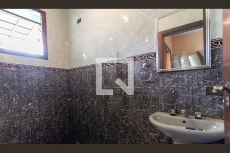 Banheiro suíte 1 de casa à venda com 2 quartos, 184m² em Santo Amaro, São Paulo