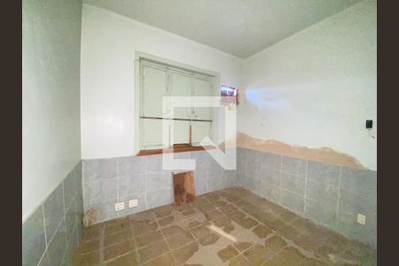 Casa à venda com 4 quartos, 180m² em Encantado, Rio de Janeiro