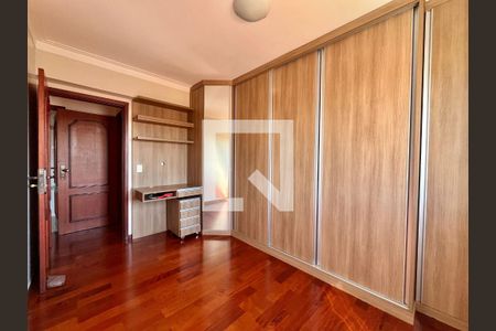 Quarto de apartamento à venda com 2 quartos, 105m² em Jardim Nova Europa, Campinas