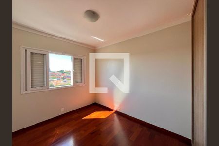 Quarto de apartamento à venda com 2 quartos, 105m² em Jardim Nova Europa, Campinas