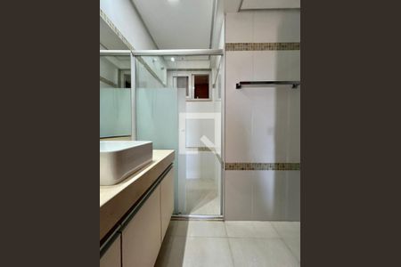 Banheiro de apartamento à venda com 2 quartos, 105m² em Jardim Nova Europa, Campinas