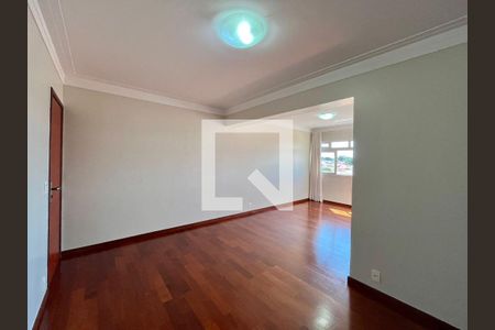 Sala de apartamento à venda com 2 quartos, 105m² em Jardim Nova Europa, Campinas